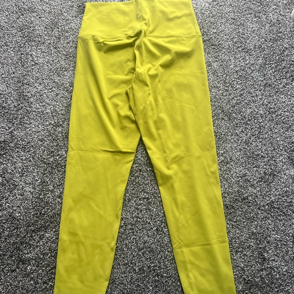 Zyia pistachio luxe 7/8 24 inch leggings - Picture 2 of 3